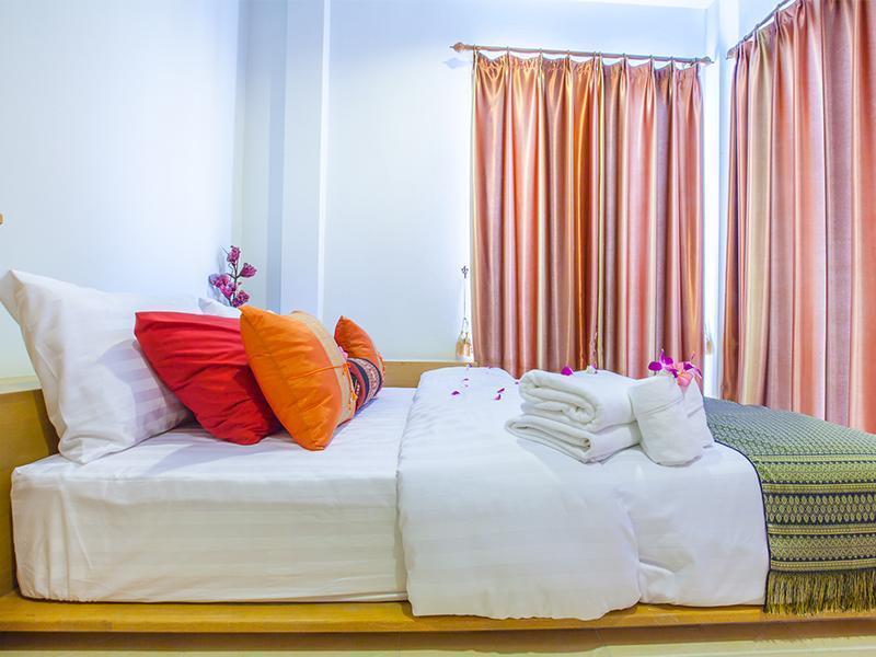 Love Time Inn